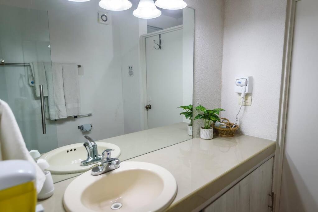 Depab Privado, Centrico,Wifi 80 Mb ,Aire Acondicionado ,Cocina, Cochera Techada, Ciudad Valles Eksteriør bilde